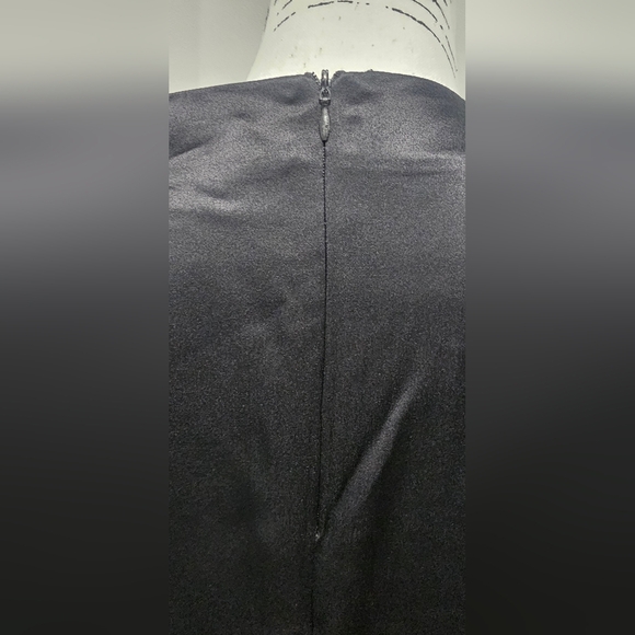 Daisysilk Women's Mock Neck Black Silk Blouse Gold Button Accent SZ Large NWOT - Picture 6 of 12